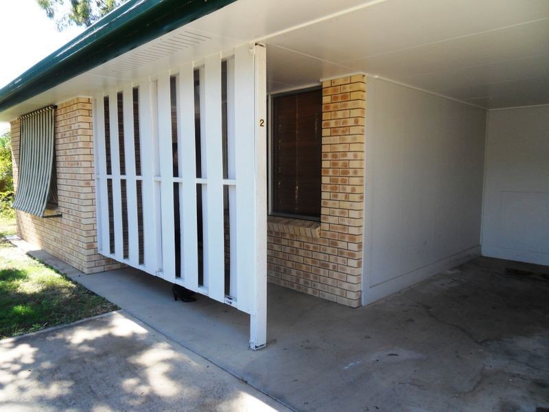 2/8 HAYES AVENUE, Boyne Island QLD 4680