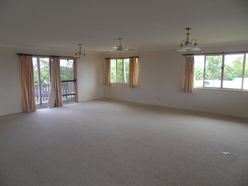 25 PACIFIC AVENUE, Tannum Sands QLD 4680