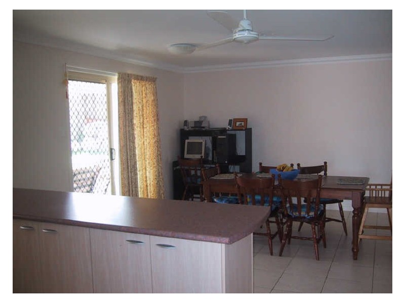 6 PRYDE STREET, Tannum Sands QLD 4680