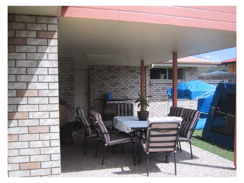 6 PRYDE STREET, Tannum Sands QLD 4680