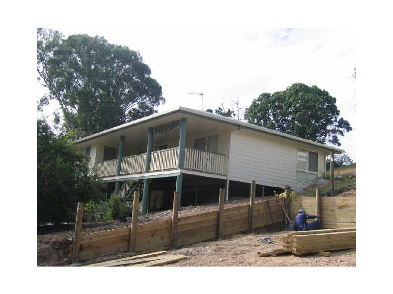 4 Charles Street, Tannum Sands QLD 4680