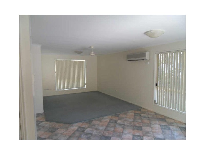 4 Charles Street, Tannum Sands QLD 4680