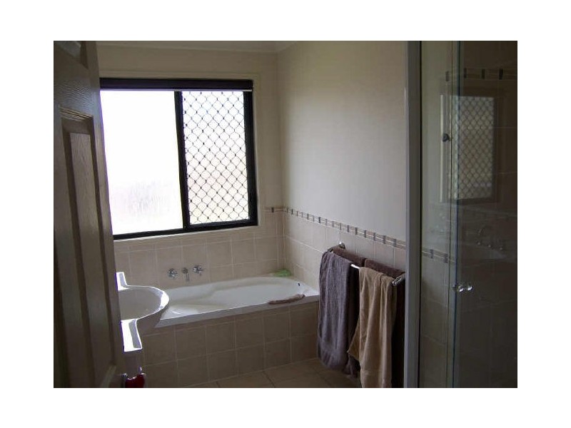 13 Plimsoll Court, Tannum Sands QLD 4680