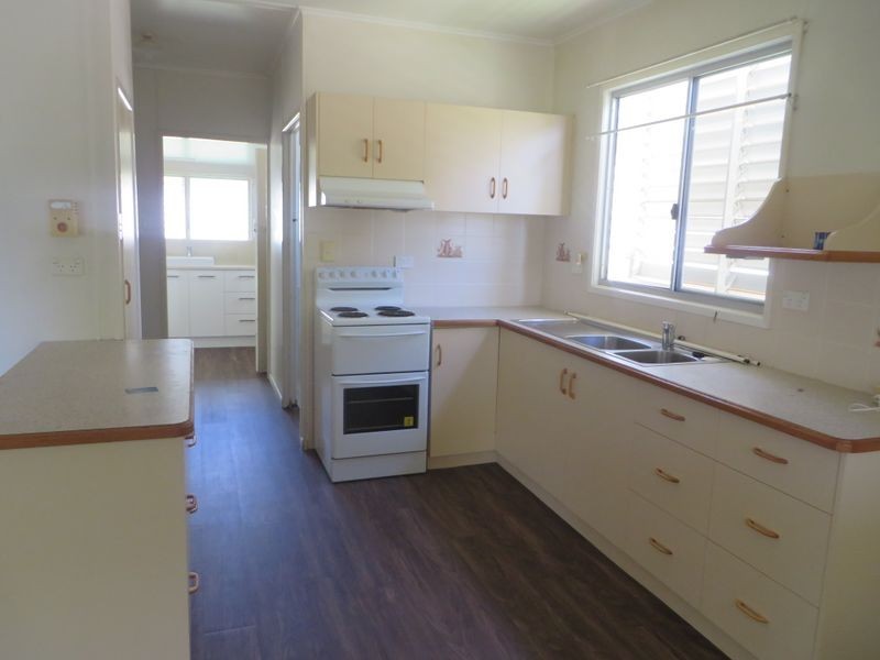 19 OCEAN STREET, Tannum Sands QLD 4680