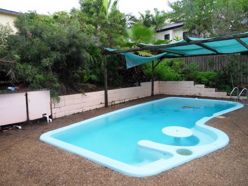 13 PACIFIC AVENUE, Tannum Sands QLD 4680