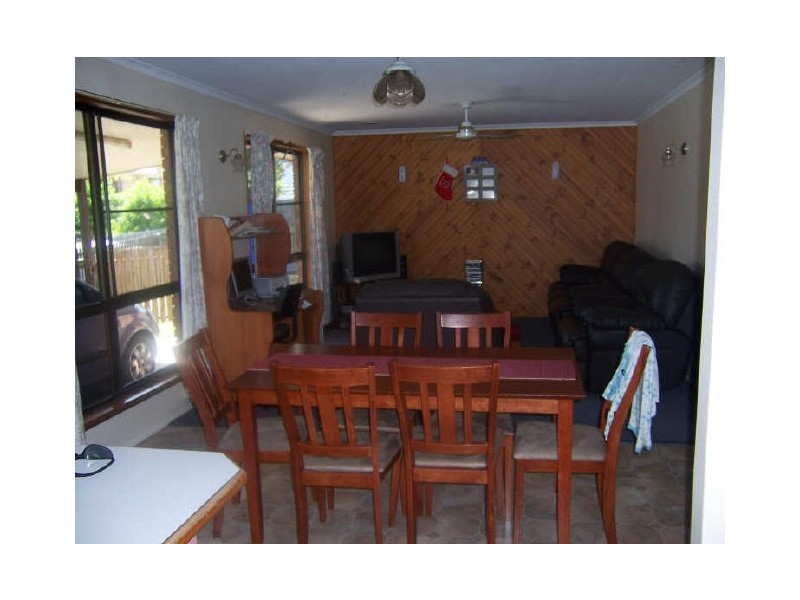 7 Brin Street, Boyne Island QLD 4680