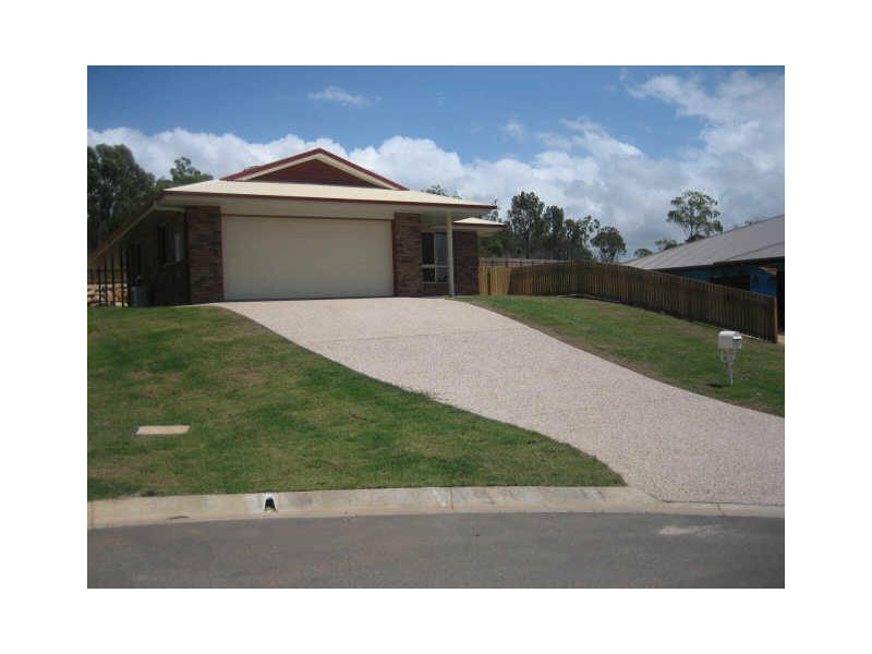 34 Longreach Court, Tannum Sands QLD 4680