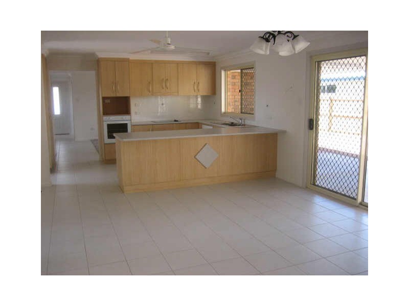 34 Longreach Court, Tannum Sands QLD 4680