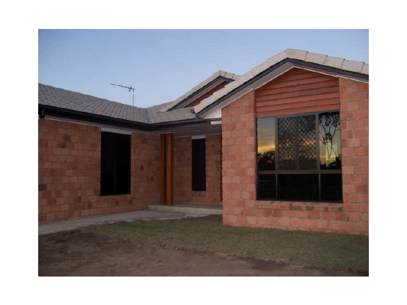 35 Longreach Court, Tannum Sands QLD 4680