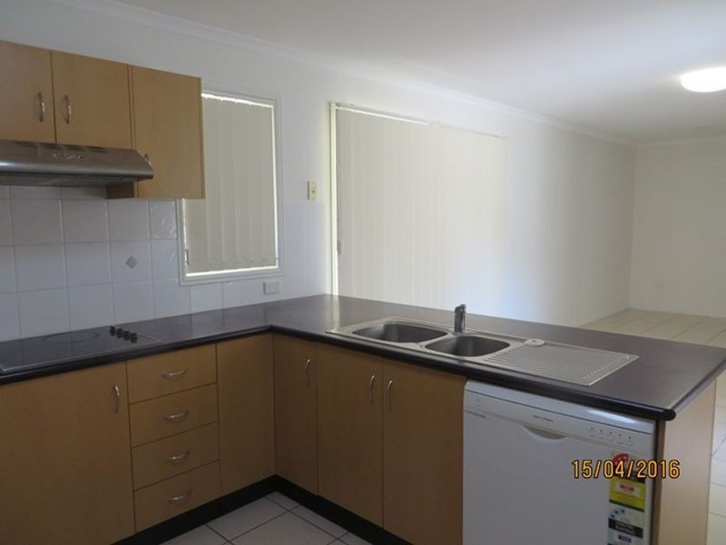 17 GOLFVIEW DRIVE, Boyne Island QLD 4680