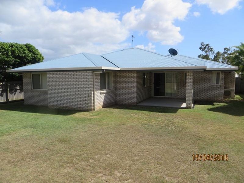 17 GOLFVIEW DRIVE, Boyne Island QLD 4680