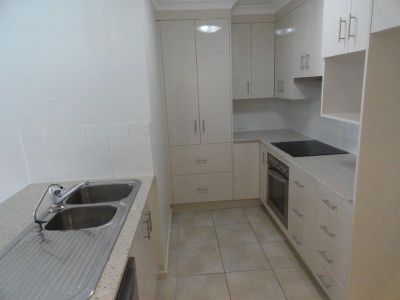 12/8A WYNDHAM AVENUE, Boyne Island QLD 4680