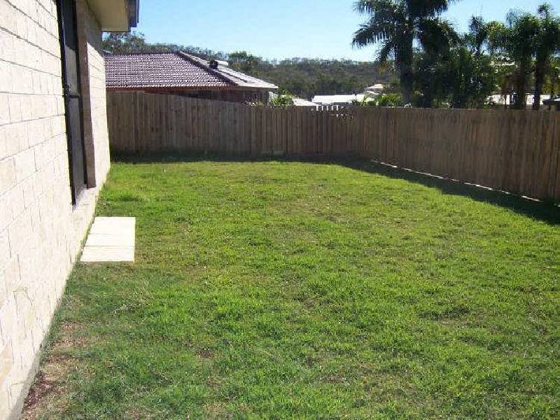 10 Richard Street, Boyne Island QLD 4680
