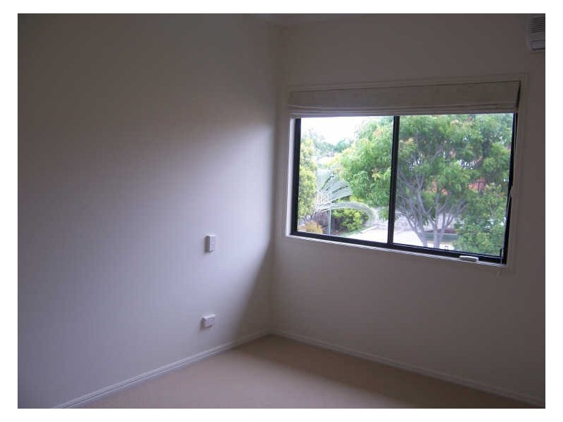 2/65 Langdon Street, Tannum Sands QLD 4680