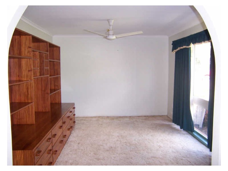 82 BOOTH AVENUE, Tannum Sands QLD 4680