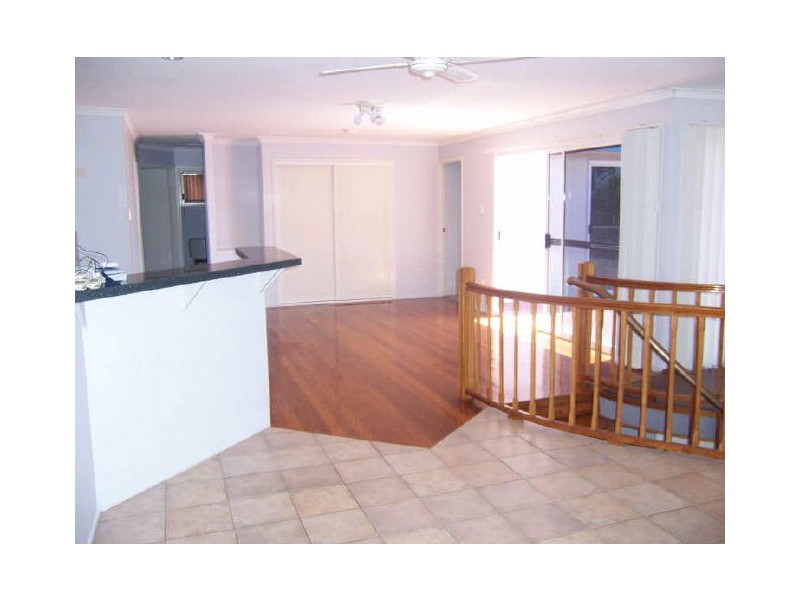 25 Centenary Drive, Boyne Island QLD 4680