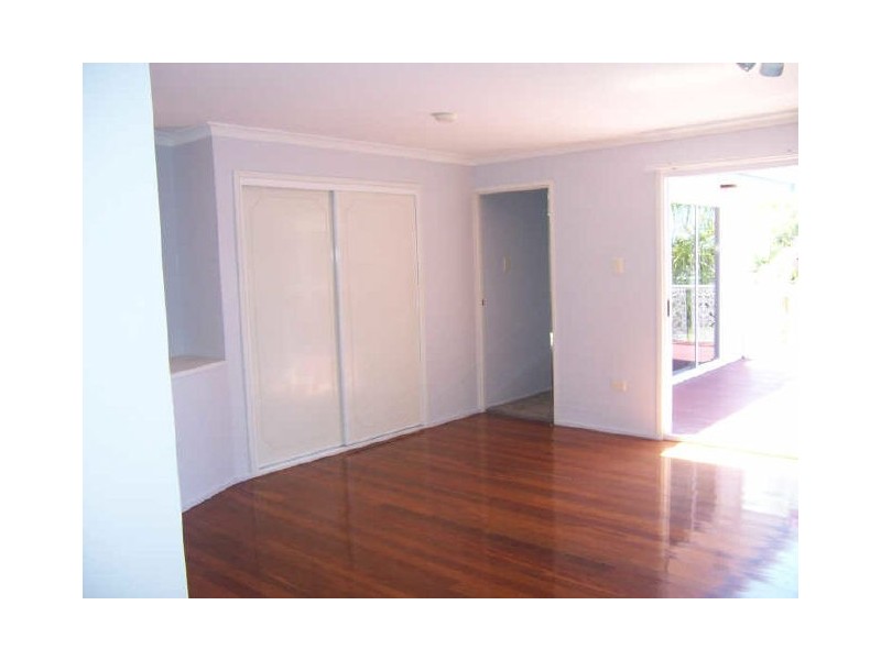 25 Centenary Drive, Boyne Island QLD 4680