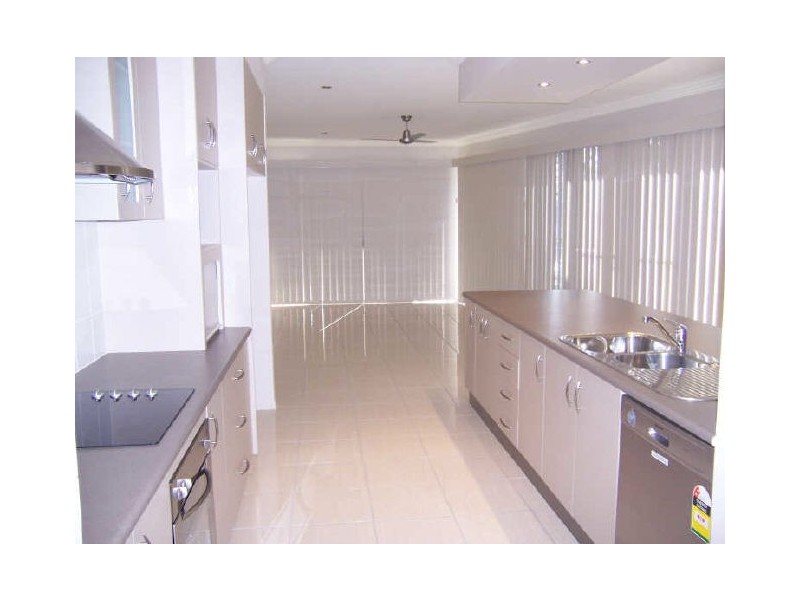 4/30 Parkside Street, Tannum Sands QLD 4680