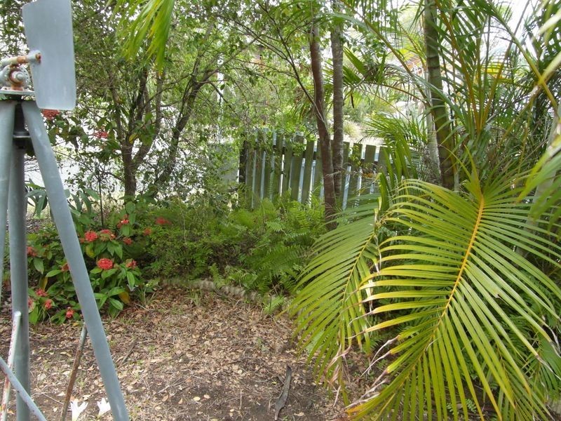 4 MACEDON STREET, Tannum Sands QLD 4680