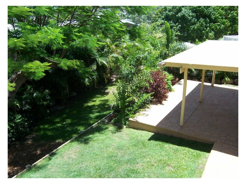 7 PLEASANT AVENUE, Tannum Sands QLD 4680