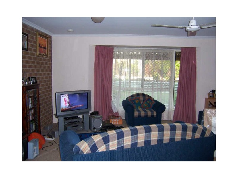 13 Curtis Avenue, Boyne Island QLD 4680