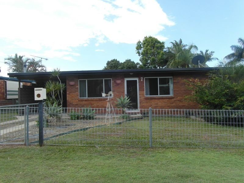 7 BELLEMERE COURT, Boyne Island QLD 4680