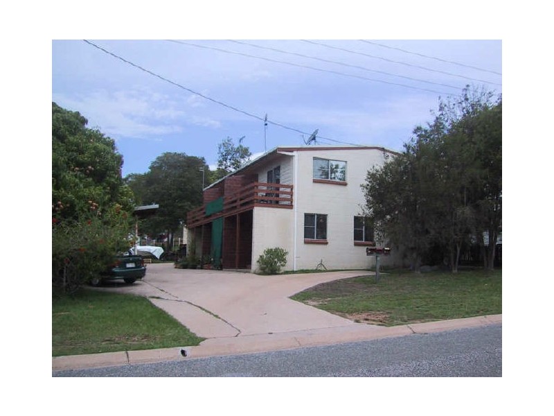 B/27 Beach Avenue, Tannum Sands QLD 4680