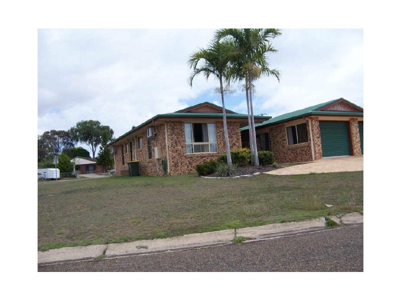 2/1 Douglas Street, Tannum Sands QLD 4680