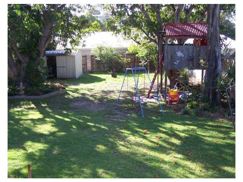 16 Beach Avenue, Tannum Sands QLD 4680