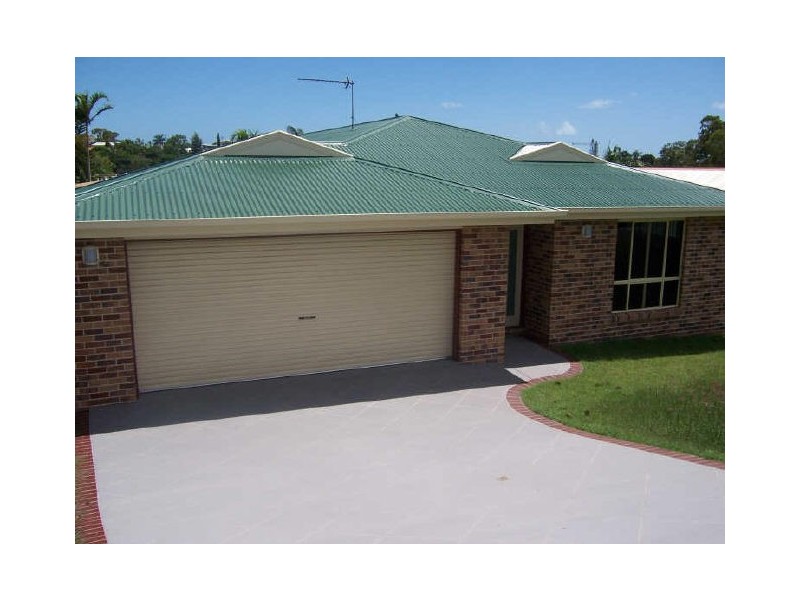 8 Richard Street, Boyne Island QLD 4680