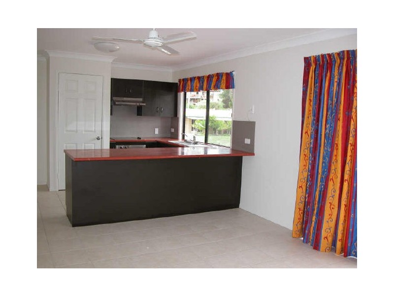33 Tyson Crescent, Tannum Sands QLD 4680