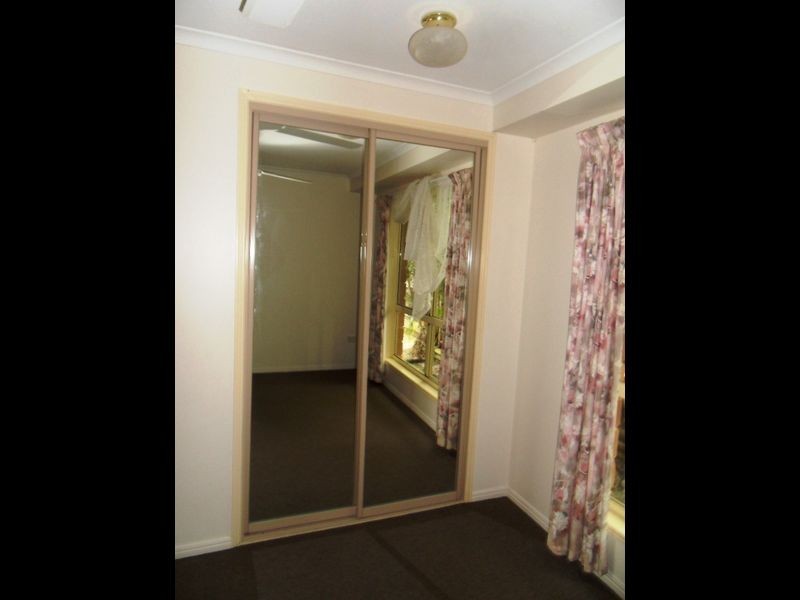 32 CURTIS AVENUE, Boyne Island QLD 4680