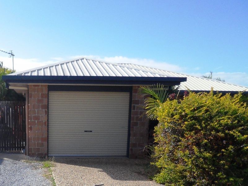 32 CURTIS AVENUE, Boyne Island QLD 4680