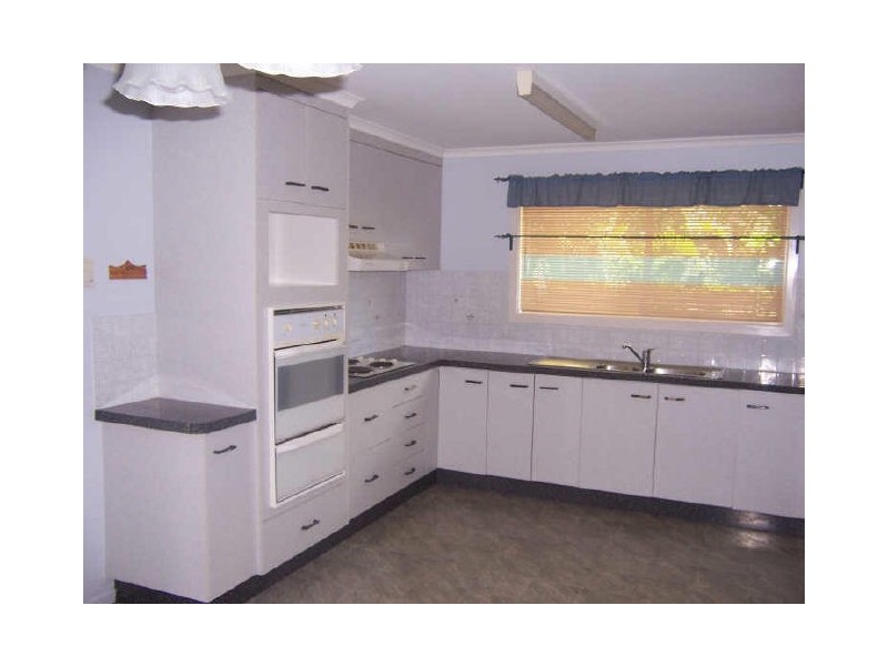 37 Brin Street, Boyne Island QLD 4680