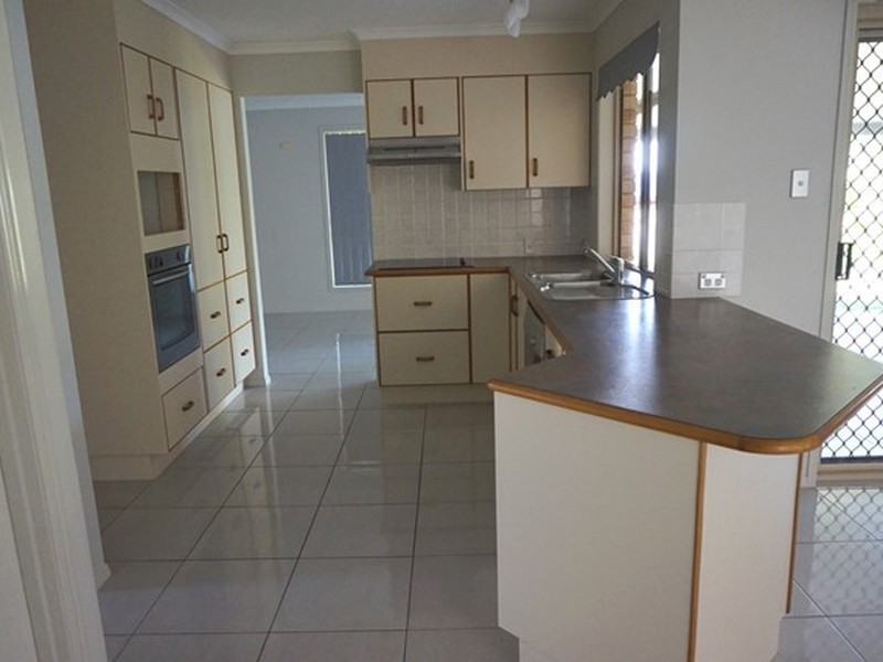 50 LOMANDRA STREET, Boyne Island QLD 4680