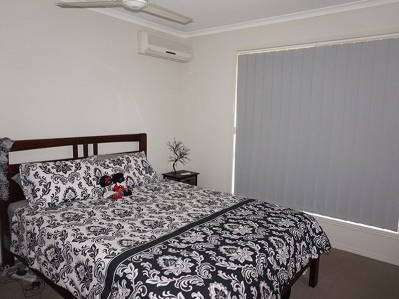 50 LOMANDRA STREET, Boyne Island QLD 4680