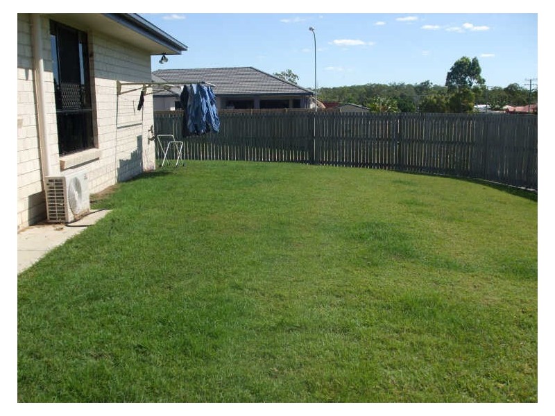 17 LONGREACH COURT, Tannum Sands QLD 4680