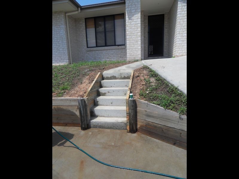 2/11 GOLF VIEW DRIVE, Boyne Island QLD 4680