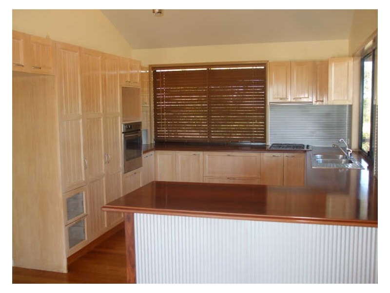 25 SAYRE CRESCENT, Boyne Island QLD 4680
