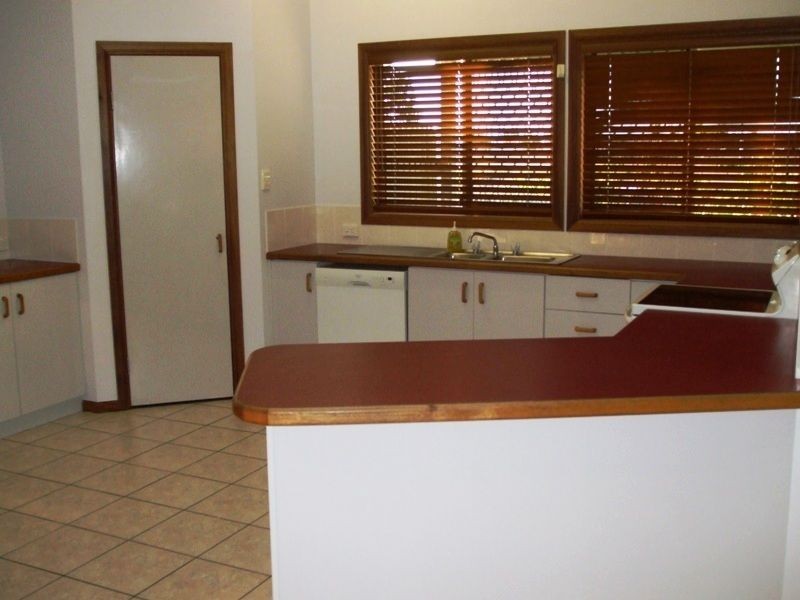 39 SHAW STREET, Gladstone QLD 4680