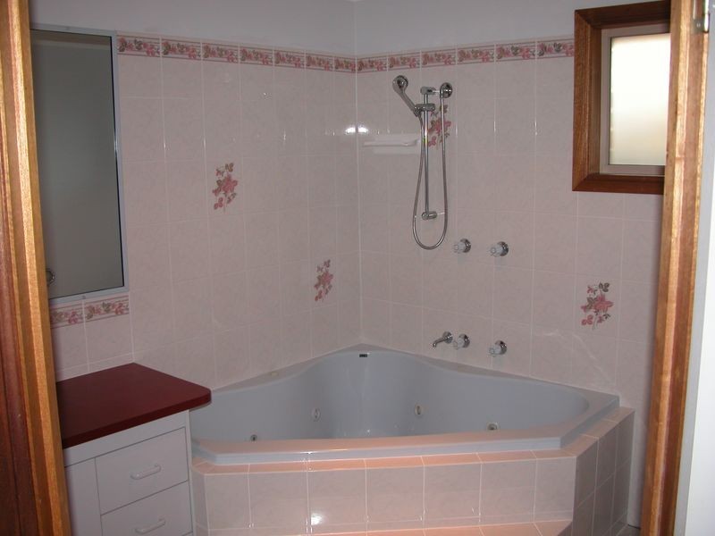 39 SHAW STREET, Gladstone QLD 4680