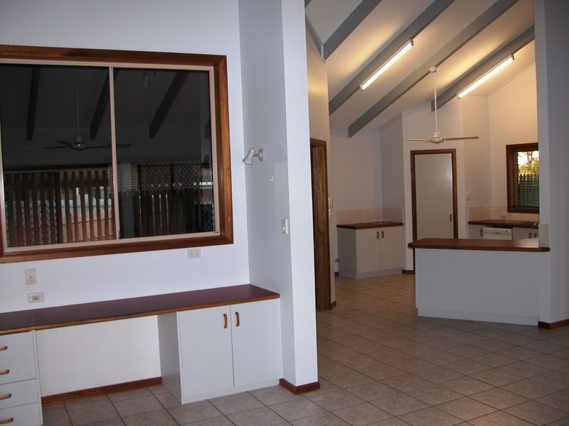 39 SHAW STREET, Gladstone QLD 4680