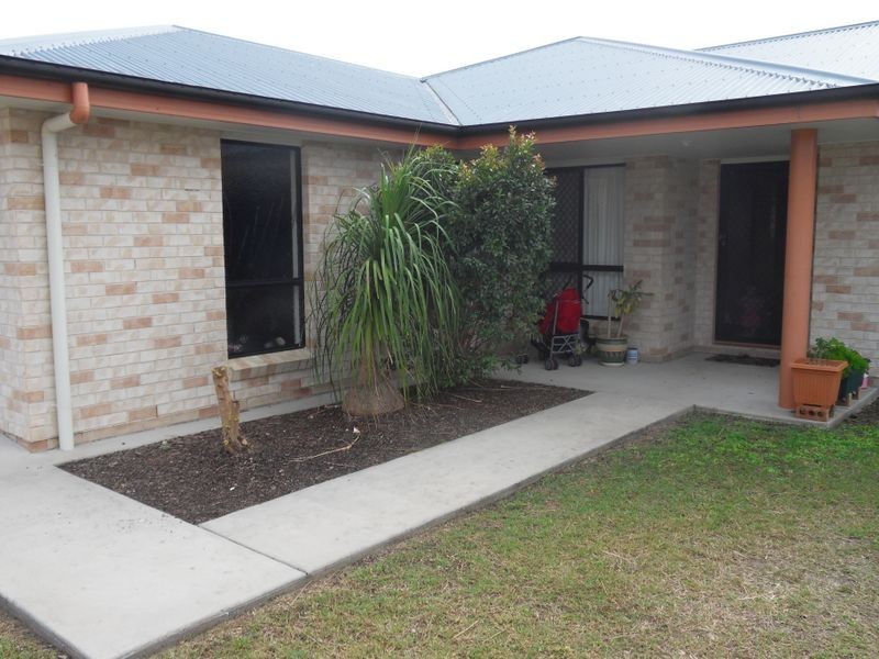 17 HUNTINGTON STREET, Gladstone QLD 4680