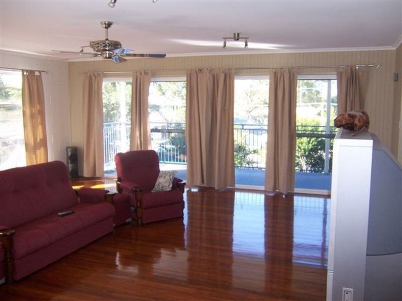 68 WYNDHAM AVENUE, Boyne Island QLD 4680