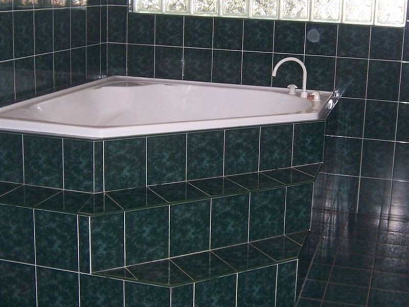 68 WYNDHAM AVENUE, Boyne Island QLD 4680