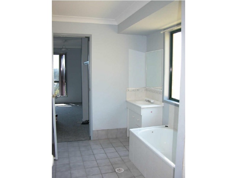 2 Wattle Court, Boyne Island QLD 4680