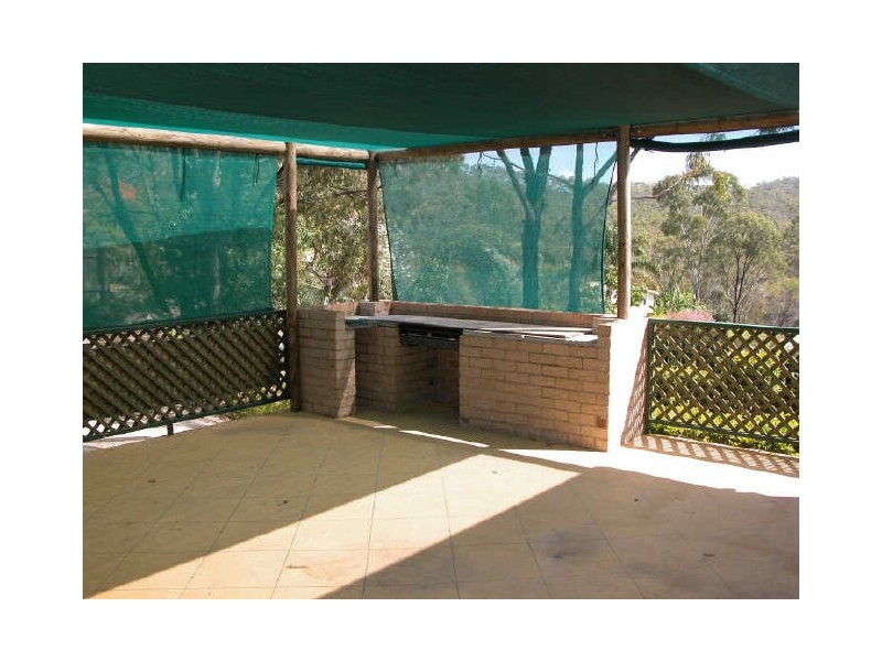 2 Wattle Court, Boyne Island QLD 4680