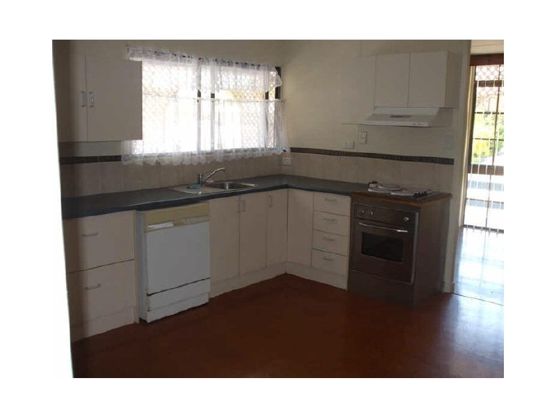 4 Latrobe Street, Tannum Sands QLD 4680