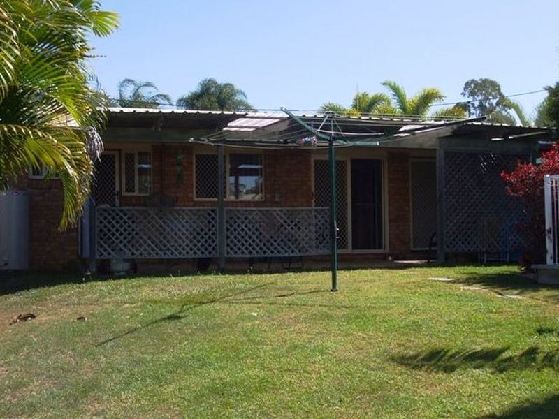 28 CREST AVENUE, Boyne Island QLD 4680