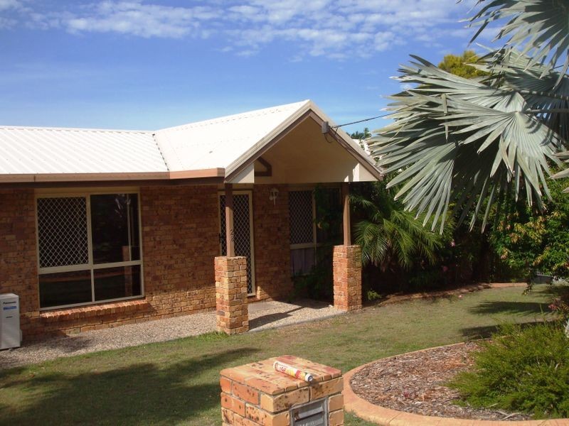 28 CREST AVENUE, Boyne Island QLD 4680